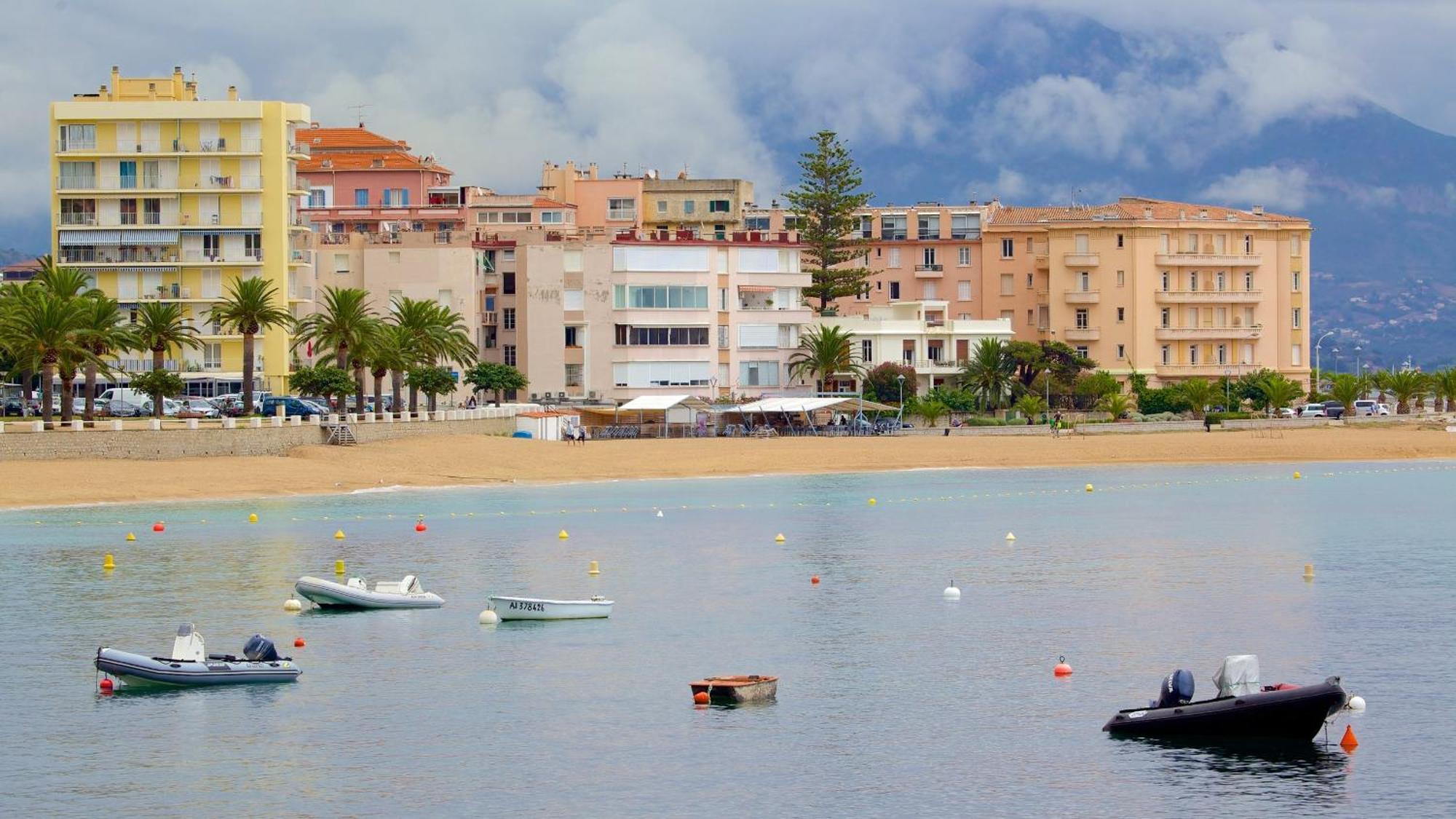 אז'אקסיו Beau Studio Proche Centre Ville Et Plage מראה חיצוני תמונה